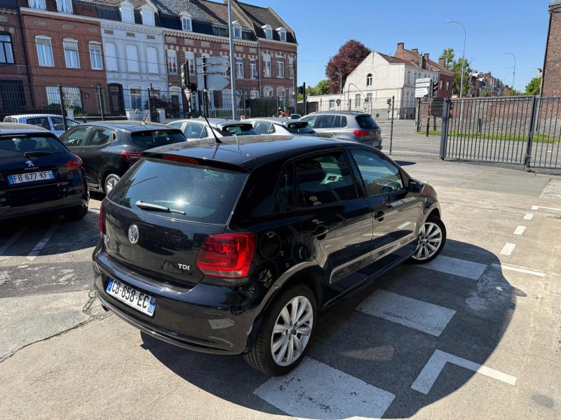 VOLKSWAGEN POLO 1.6 TDI 90 CONFORTLINE - 1ER MAIN