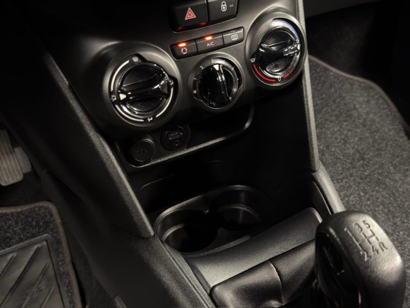 PEUGEOT 208 PHASE 2 II ALLURE 1.2 82 Cv 5 PORTES / ECRAN TACTILE CRIT AIR 1  - GARANTIE 1 AN