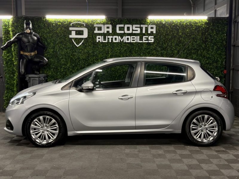 PEUGEOT 208 PHASE 2 II ALLURE 1.2 82 Cv 5 PORTES / ECRAN TACTILE CRIT AIR 1  - GARANTIE 1 AN