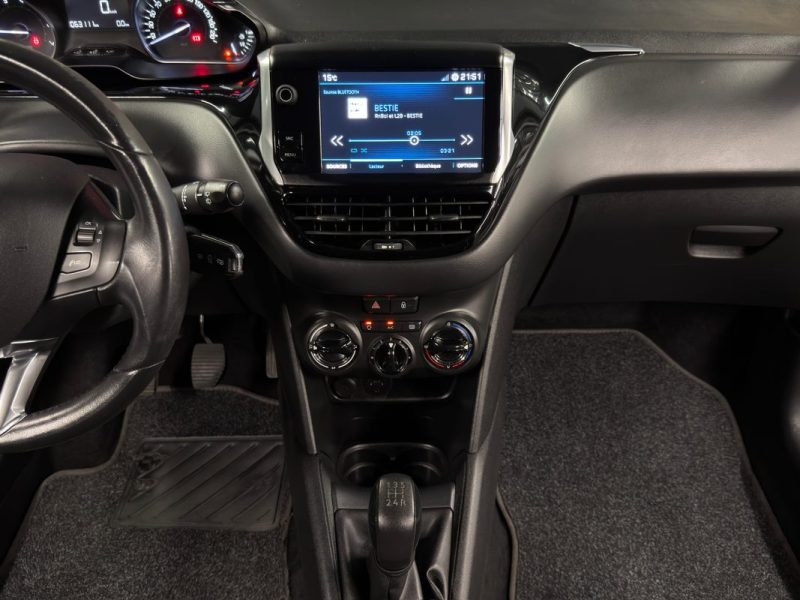 PEUGEOT 208 PHASE 2 II ALLURE 1.2 82 Cv 5 PORTES / ECRAN TACTILE CRIT AIR 1  - GARANTIE 1 AN