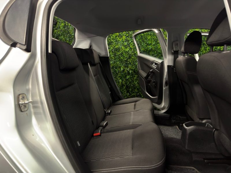 PEUGEOT 208 PHASE 2 II ALLURE 1.2 82 Cv 5 PORTES / ECRAN TACTILE CRIT AIR 1  - GARANTIE 1 AN