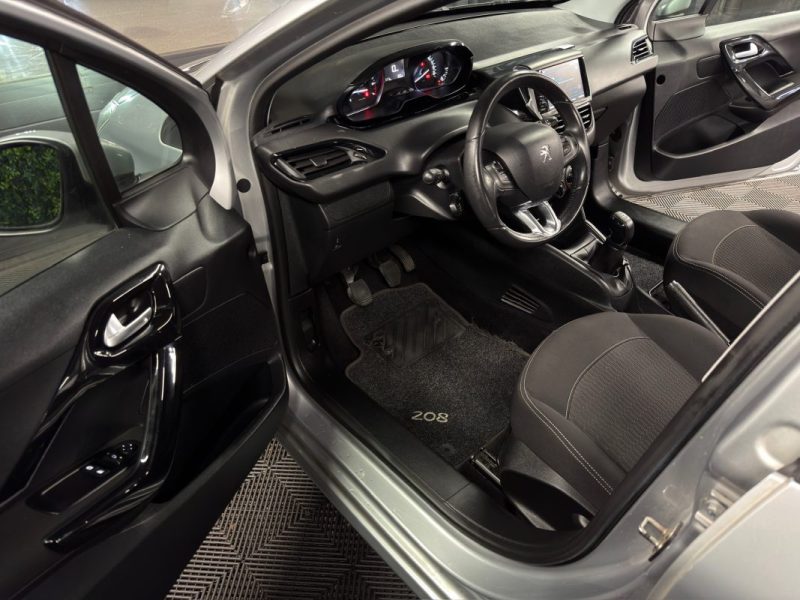 PEUGEOT 208 PHASE 2 II ALLURE 1.2 82 Cv 5 PORTES / ECRAN TACTILE CRIT AIR 1  - GARANTIE 1 AN