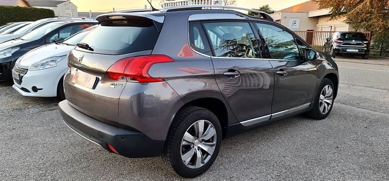 Peugeot 2008 2013 1.6L HDi 92cv Pack Allure