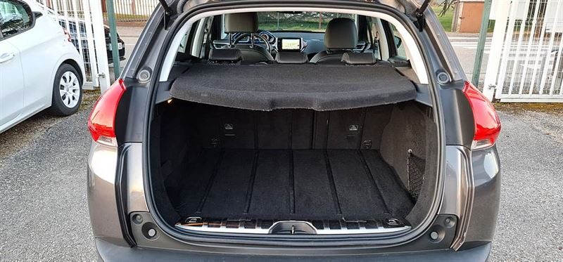 Peugeot 2008 2013 1.6L HDi 92cv Pack Allure