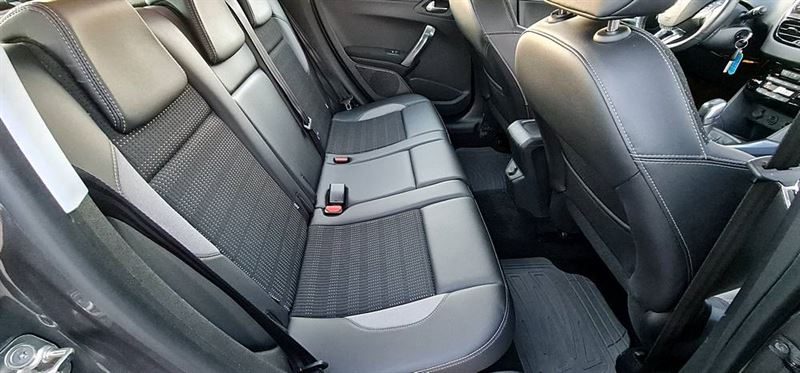 Peugeot 2008 2013 1.6L HDi 92cv Pack Allure