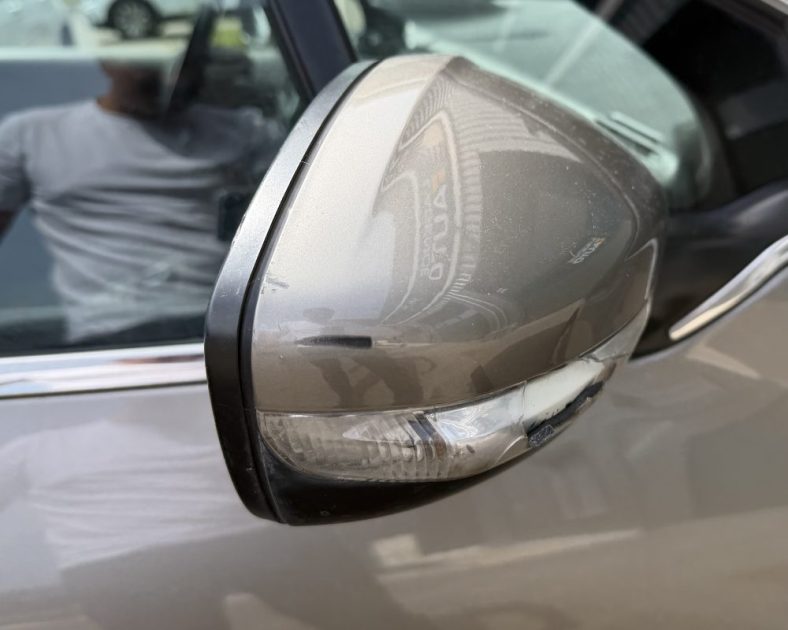 Peugeot 208 e-HDi 92ch Business Pack – Bon état - 2014 – 167 000 km – BVM5 – Gris Aluminium