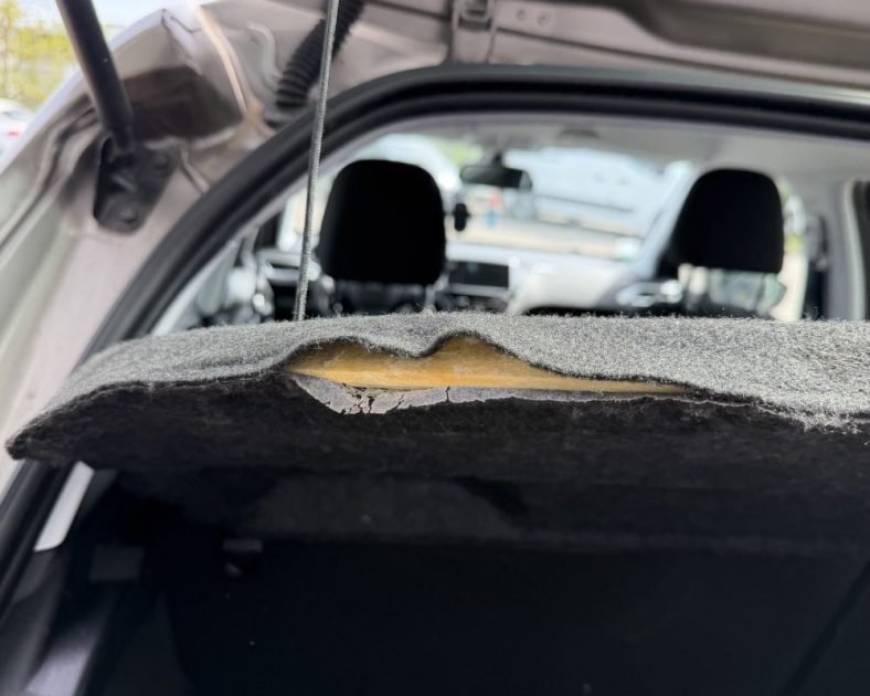 Peugeot 208 e-HDi 92ch Business Pack – Bon état - 2014 – 167 000 km – BVM5 – Gris Aluminium