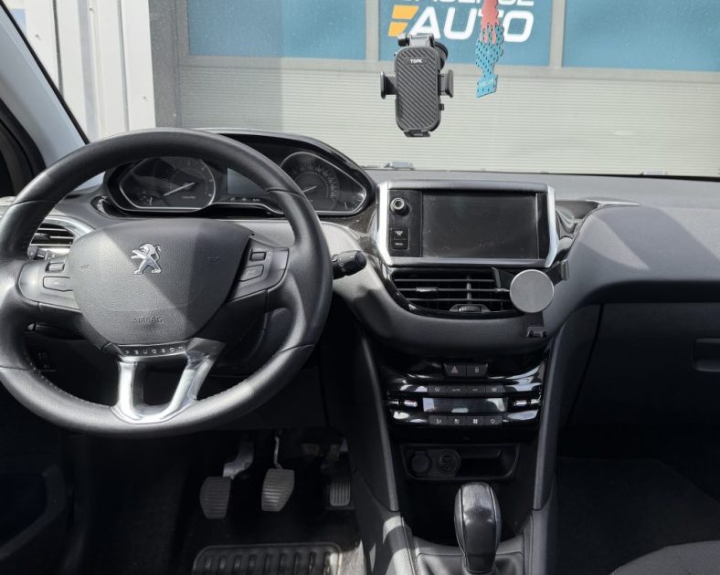 Peugeot 208 e-HDi 92ch Business Pack – Bon état - 2014 – 167 000 km – BVM5 – Gris Aluminium