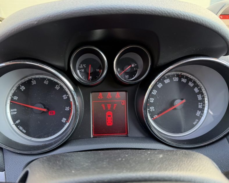 OPEL Mokka 140ch Essence - Cosmo Pack - Toit ouvrant - Caméra - Régulateur - ENTRETIEN COMPLET