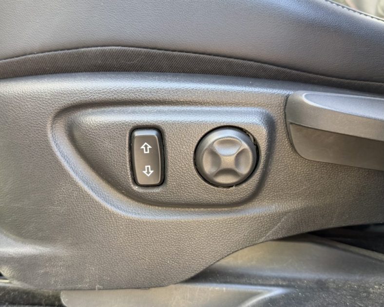 OPEL Mokka 140ch Essence - Cosmo Pack - Toit ouvrant - Caméra - Régulateur - ENTRETIEN COMPLET