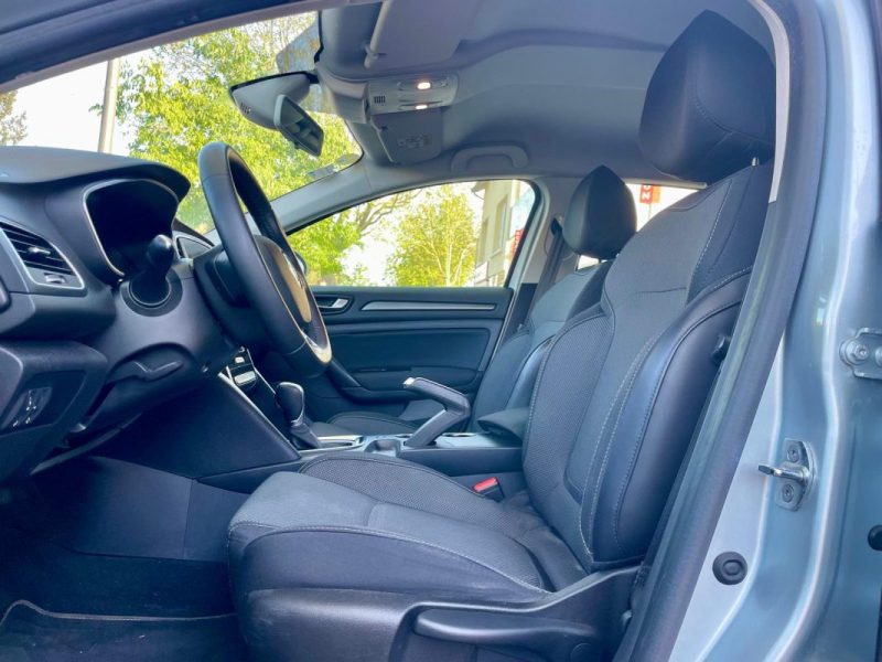 RENAULT MEGANE IV 1.5 Blue dCi 115ch EVOLUTION EDC *1ère MAIN* 2023