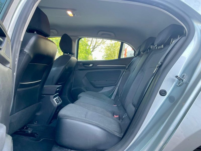 RENAULT MEGANE IV 1.5 Blue dCi 115ch EVOLUTION EDC *1ère MAIN* 2023