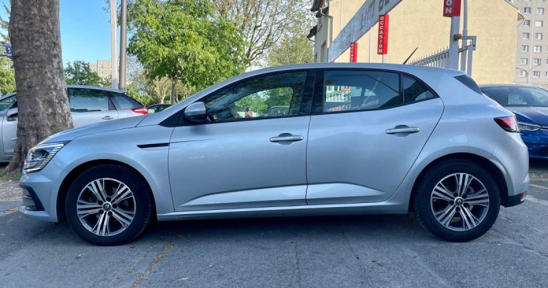RENAULT MEGANE IV 1.5 Blue dCi 115ch EVOLUTION EDC *1ère MAIN* 2023