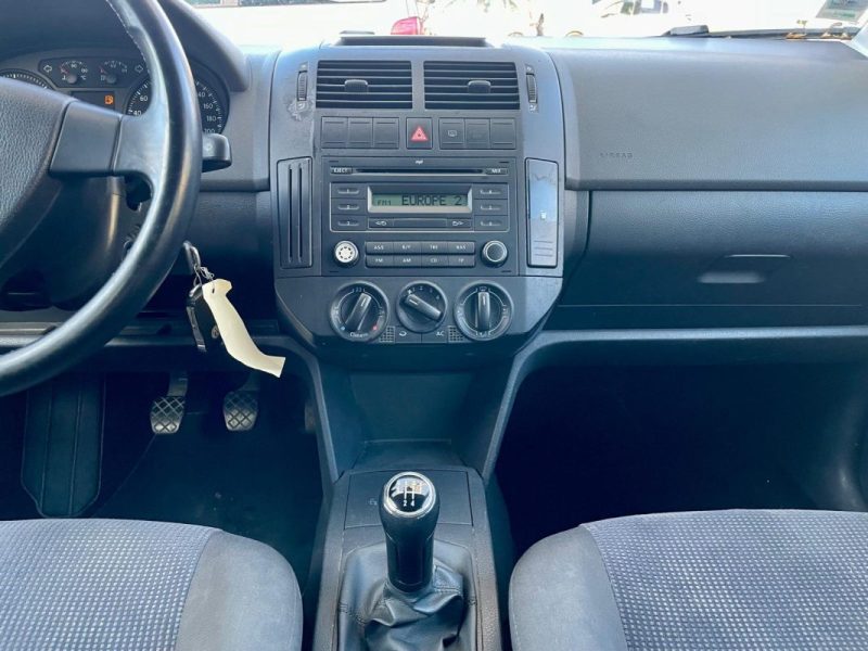 VOLKSWAGEN POLO IV TDI 80 CONFORTLINE 