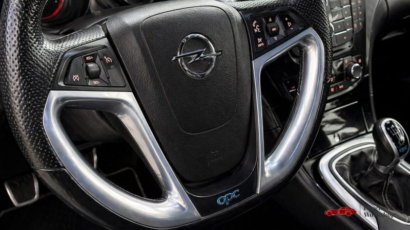 Opel Insignia SW OPC 2.8 V6 Turbo 325ch | Boîte Manuelle | Ligne Inox | Suivi Complet