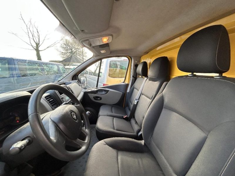 RENAULT TRAFIC 1.6 DCI ENERGY L1H2 2.9T KOMFORT 2015