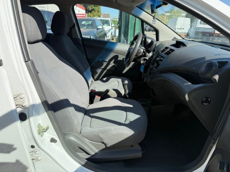 CHEVROLET SPARK 1.0i 16V 68CH SERIE SPECIALE 2011