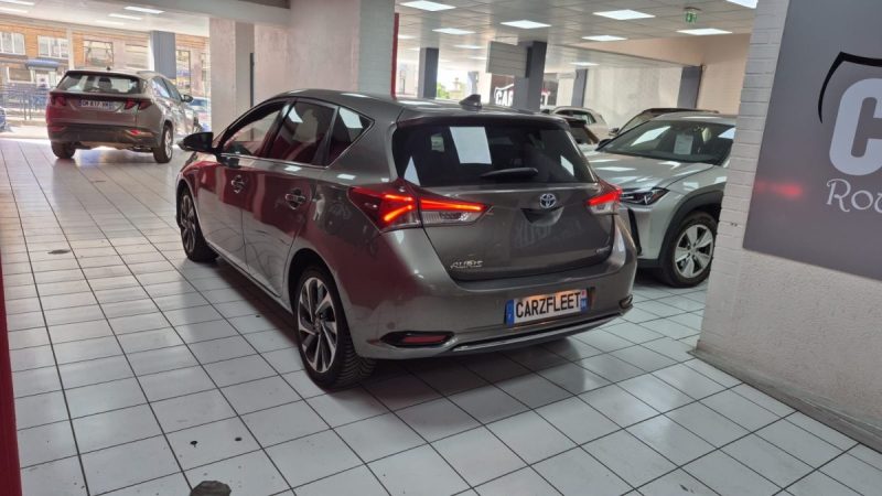 TOYOTA AURIS BERLINE 136cv AUTO DESIGN/1 ERE MAIN/TVA RECUPERABLE