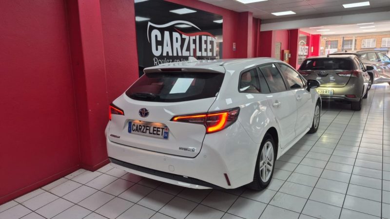 TOYOTA COROLLA TOURING SPORTS 122cv DYNAMIC BUSINESS/1 ERE MAIN/TVA RECUPERABLE
