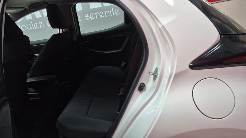 TOYOTA YARIS 4 BERLINE 116cv DYNAMIC BUSINESS 2022/1 ERE MAIN/TVA RECUPERABLE