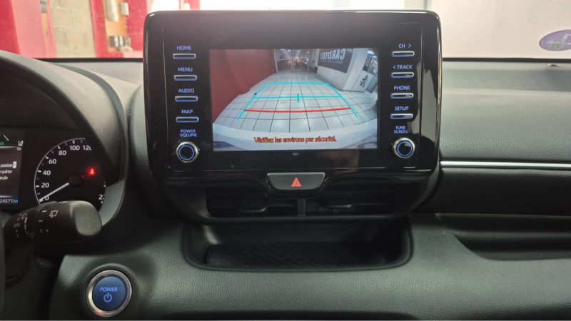 TOYOTA YARIS 4 BERLINE 116cv DYNAMIC BUSINESS 2022/1 ERE MAIN/TVA RECUPERABLE