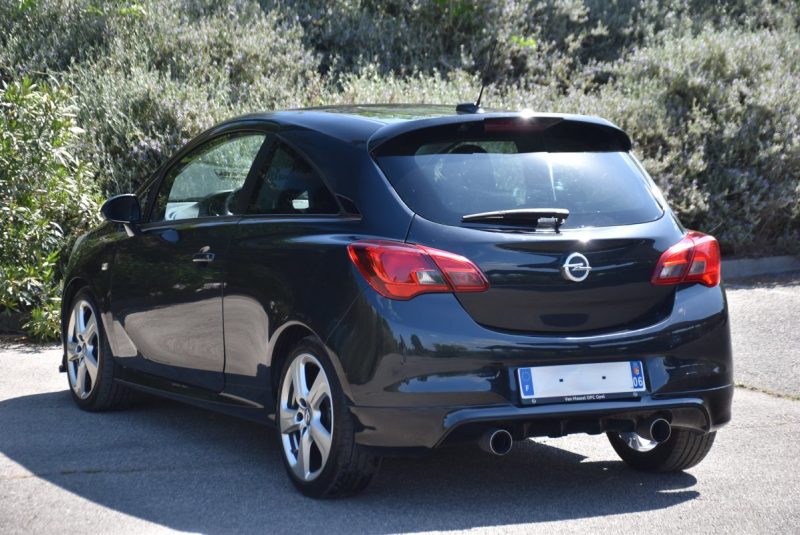 OPEL  CORSA 1.6 TURBO OPC 