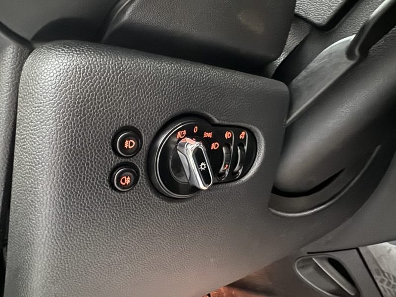 MINI MINI (F55) ONE 1,2L 102CV 2016 BVA