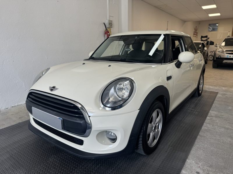 MINI MINI (F55) ONE 1,2L 102CV 2016 BVA