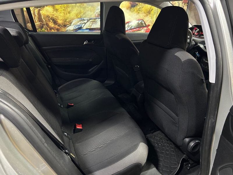 PEUGEOT 308 1.6 HDI 120CH BVM6