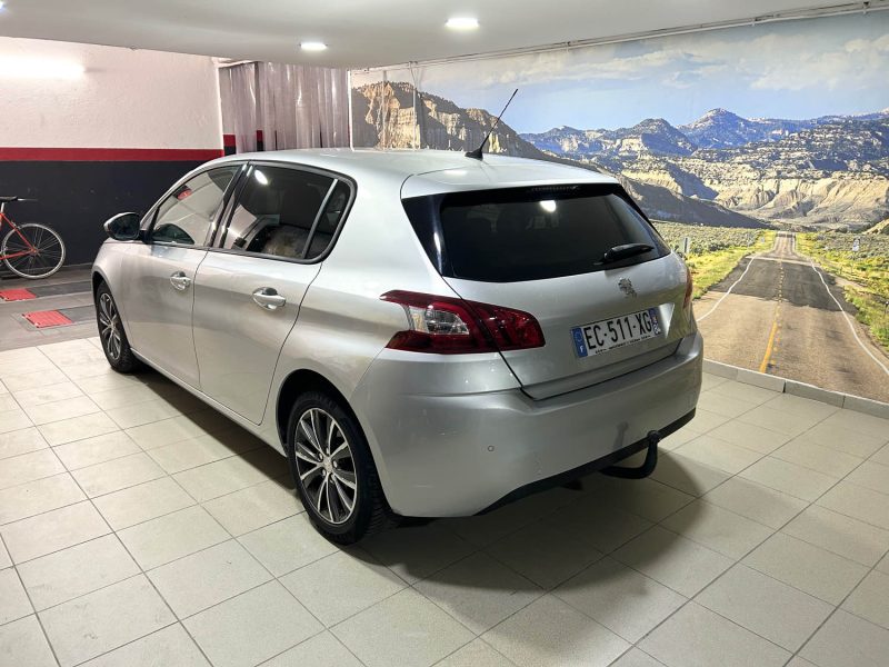 PEUGEOT 308 1.6 HDI 120CH BVM6