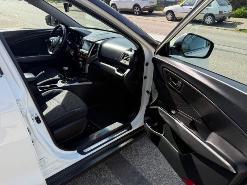Ssangyong Tivoli 1.6 E-XDi 115Ch 2WD Luxury