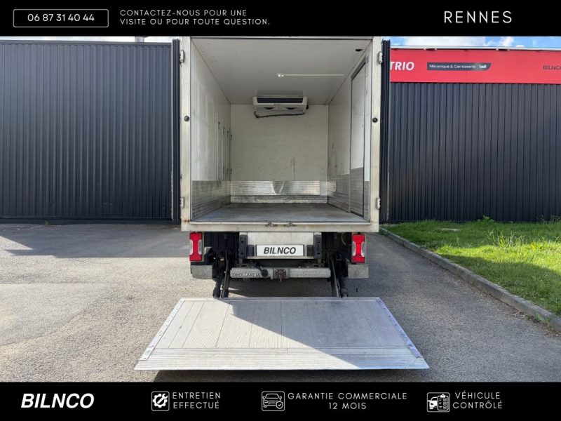 PRIX AFFICHÉ TTC Iveco Daily 6 35-C14 2.3D / Frigorifique / Thermo King V-300 Max / Hayon Dhollandia
