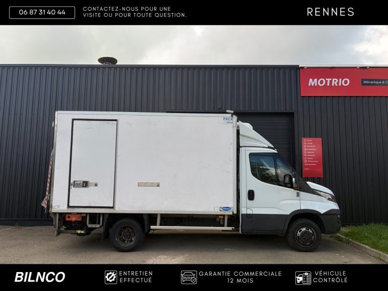 PRIX AFFICHÉ TTC Iveco Daily 6 35-C14 2.3D / Frigorifique / Thermo King V-300 Max / Hayon Dhollandia