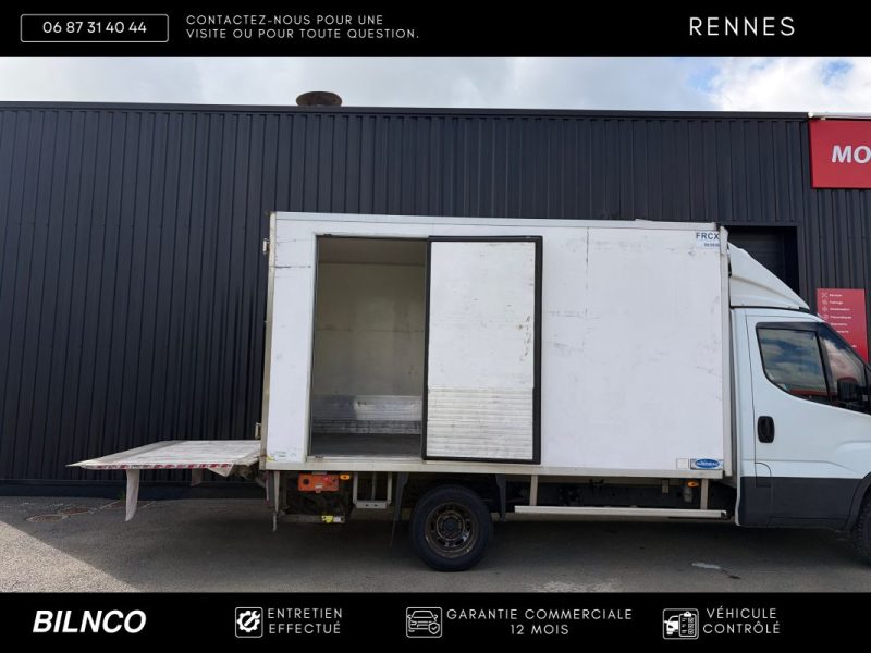 PRIX AFFICHÉ TTC Iveco Daily 6 35-C14 2.3D / Frigorifique / Thermo King V-300 Max / Hayon Dhollandia