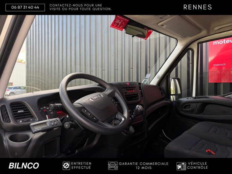 PRIX AFFICHÉ TTC Iveco Daily 6 35-C14 2.3D / Frigorifique / Thermo King V-300 Max / Hayon Dhollandia
