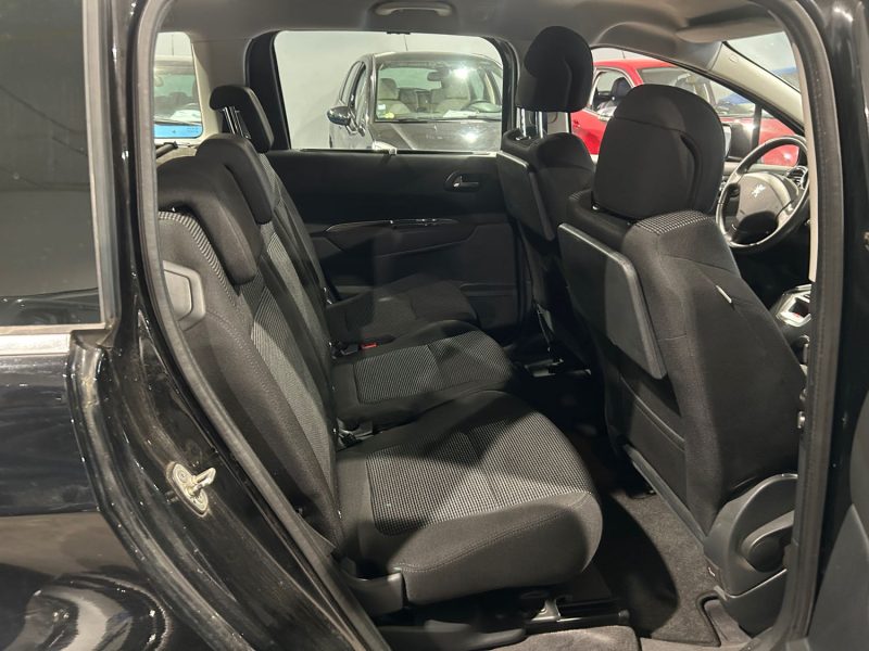 PEUGEOT 5008 2.0 HDI 150CH  
