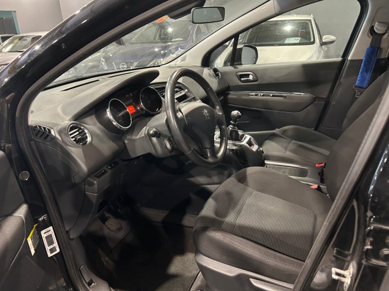 PEUGEOT 5008 2.0 HDI 150CH  