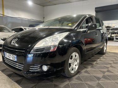 PEUGEOT 5008 2.0 HDI 150CH  