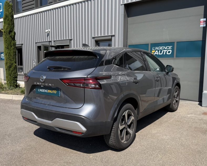 NISSAN Qashqai 140ch Mild Hybrid N-Connecta - Caméra 360° - Entretien Complet -  FAIBLE KILOMETRAGE