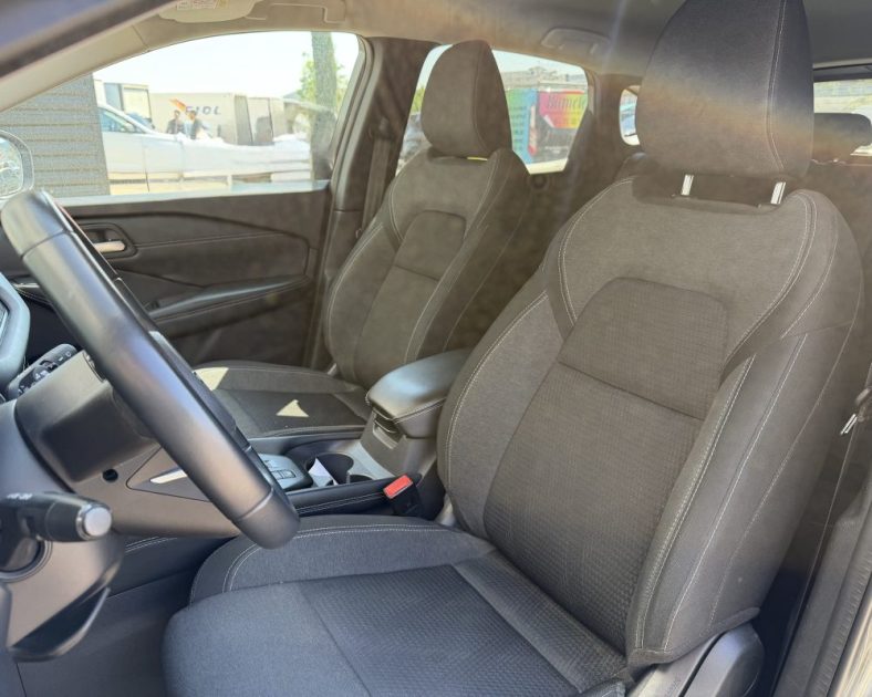 NISSAN Qashqai 140ch Mild Hybrid N-Connecta - Caméra 360° - Entretien Complet -  FAIBLE KILOMETRAGE