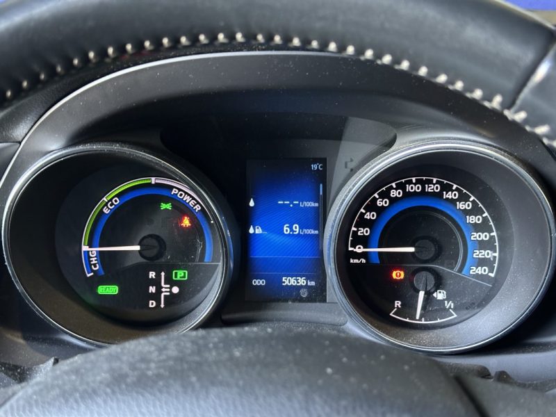TOYOTA AURIS HYBRIDE 1.8 I 136 CH DESIGN / 1ER MAIN  2018