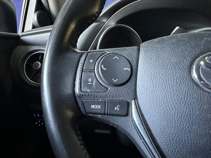 TOYOTA AURIS HYBRIDE 1.8 I 136 CH DESIGN / 1ER MAIN  2018