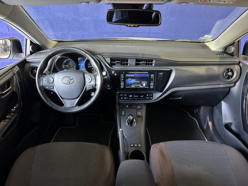 TOYOTA AURIS HYBRIDE 1.8 I 136 CH DESIGN / 1ER MAIN  2018
