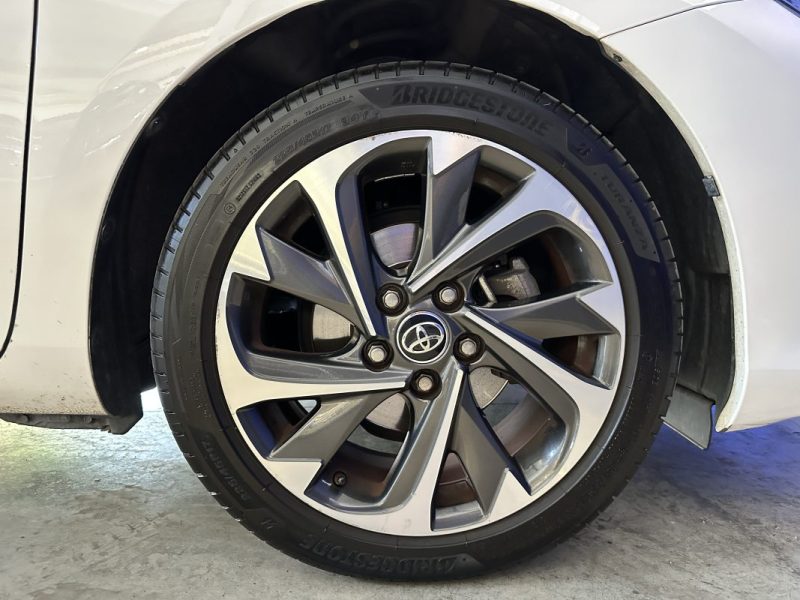 TOYOTA AURIS HYBRIDE 1.8 I 136 CH DESIGN / 1ER MAIN  2018