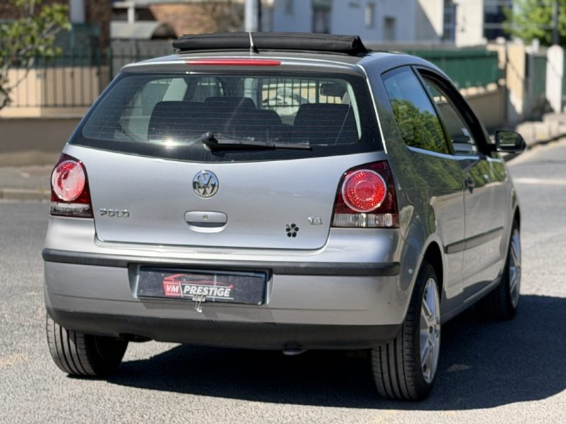 VOLKSWAGEN POLO 1,4L 80 CV  Boite Auto / Paiement 4X ou 10X Possible