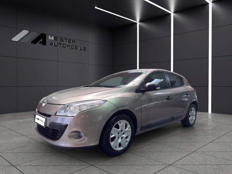 RENAULT MEGANE  1.6 16V TOMTOM EDITION 2011