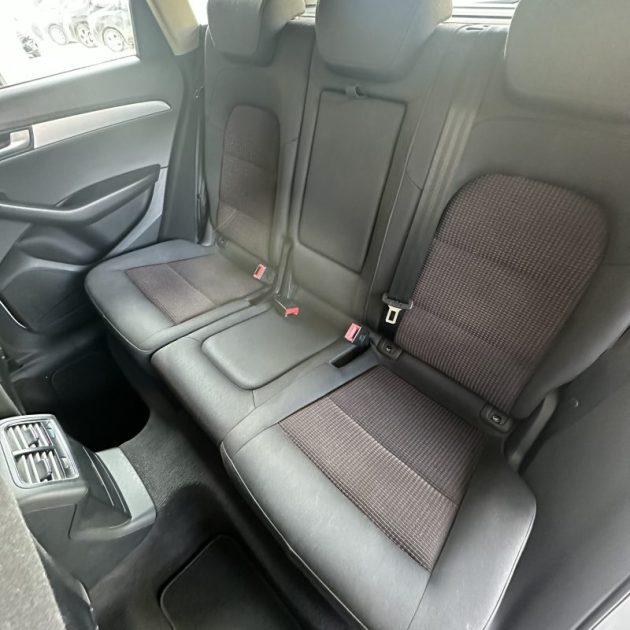 AUDI Q5 2.0 TDI 143 AMBIENTE QUATTRO 2010