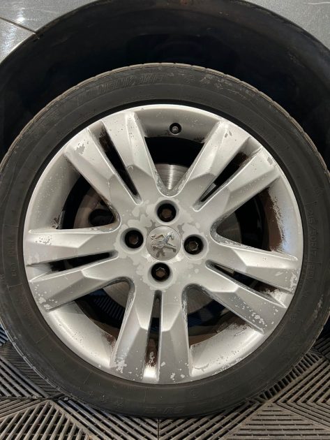 PEUGEOT 5008 2.0 HDI 150CH
