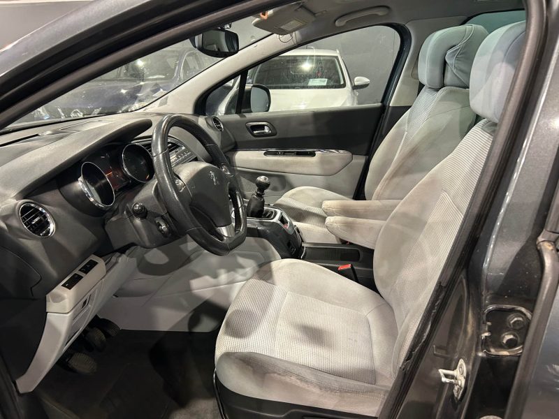 PEUGEOT 5008 2.0 HDI 150CH