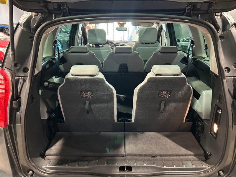 PEUGEOT 5008 2.0 HDI 150CH